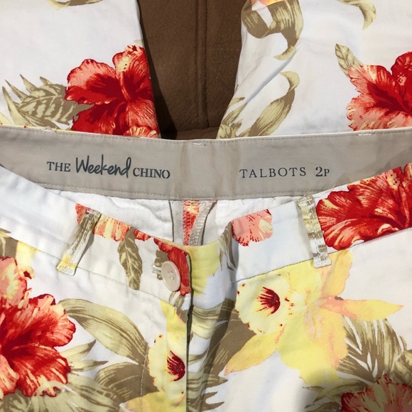Talbots Floral Weekend Chino Size 2P - Picture 3 of 3